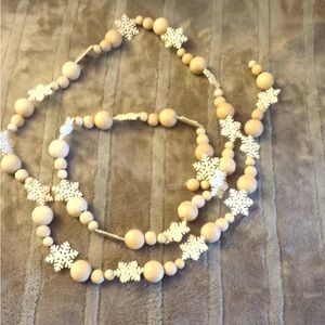 Crate & Barrel Wood Garland 9ft